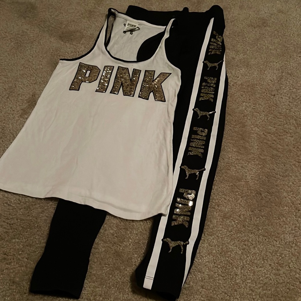 VS Pink yoga Pants set worn once size XS